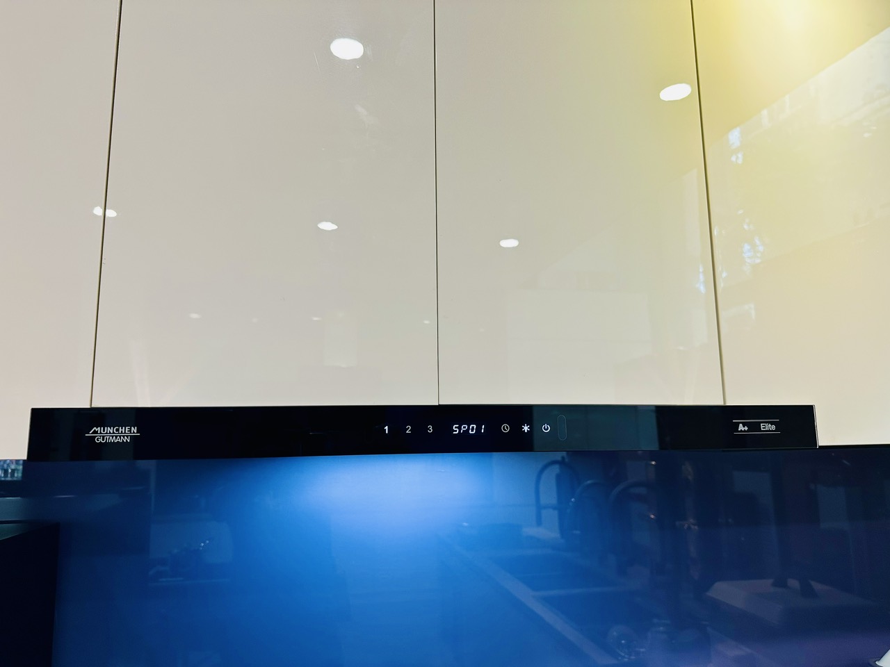 Hút mùi âm tủ AM991G (Elite auto open)