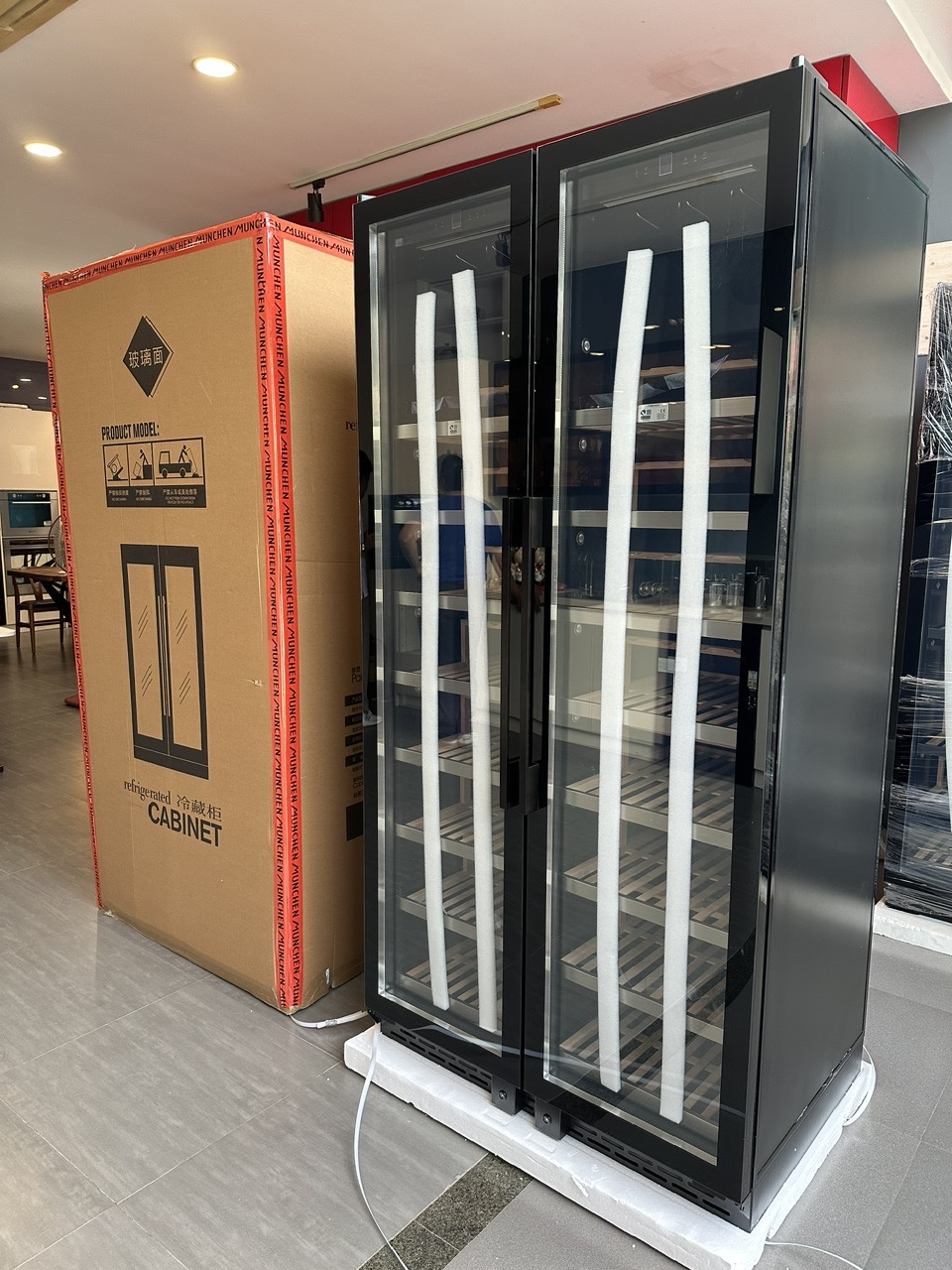 Tủ rượu vang MW200XL kết hợp (2 cánh side by side - ~200 chai)